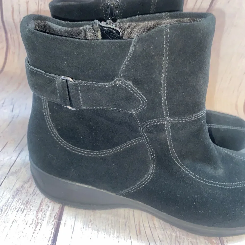 Clarks Womens Black Leather Ankle Boots 10 Comfort Wedge Zip Minimalist Classic